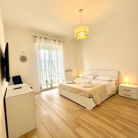 Апартаменти Casa Di Elisa Савона Екстер'єр фото